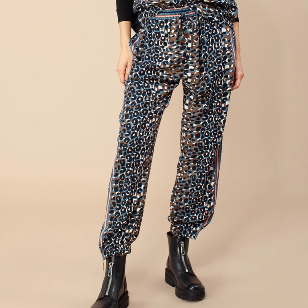 Hale Bob Nora pant animal print size large